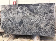 Supply polished slabs 2 cm in natural granite AZUL ARAN D230310RE. Detail image pictures 