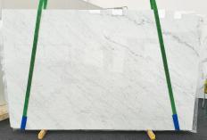 Supply polished slabs 0.8 cm in natural marble BIANCO CARRARA C 1647. Detail image pictures 