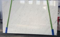 Supply polished slabs 1.2 cm in natural marble BIANCO CARRARA C GL 895. Detail image pictures 