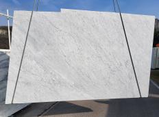 Supply diamondcut slabs 0.8 cm in natural marble BIANCO CARRARA C0757B. Detail image pictures 
