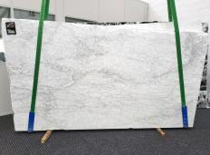 Supply polished slabs 2 cm in natural marble BIANCO CARRARA 1925. Detail image pictures 