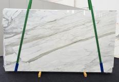 Supply polished slabs 0.8 cm in natural marble CALACATTA CARRARA 1360. Detail image pictures 