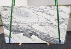 Supply polished slabs 0.8 cm in natural marble CALACATTA CORCHIA 1497. Detail image pictures 