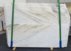 Supply polished slabs 0.8 cm in natural marble CALACATTA CREMO 1434. Detail image pictures 