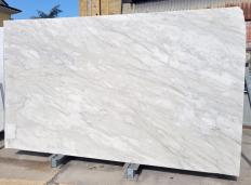 Supply polished slabs 1.2 cm in natural marble CALACATTA CREMO W220321. Detail image pictures 