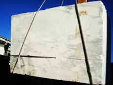 Supply sawn blocks 1.2 cm in natural marble CALACATTA EXTRA 2551CC. Detail image pictures 
