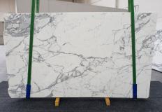Supply honed slabs 0.8 cm in natural marble CALACATTA EXTRA 1255. Detail image pictures 