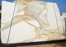 Supply sawn slabs 1.2 cm in natural marble CALACATTA MACCHIAVECCHIA 2388. Detail image pictures 