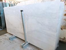 Supply polished slabs 0.8 cm in natural marble CALACATTA MICHELANGELO A0439. Detail image pictures 