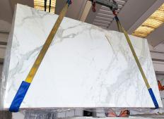 Supply polished slabs 0.8 cm in natural marble CALACATTA ORO EXTRA CL0260. Detail image pictures 