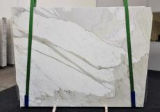 Supply polished slabs 0.8 cm in natural marble CALACATTA ORO EXTRA GL 1090. Detail image pictures 