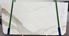 Supply polished slabs 0.8 cm in natural marble CALACATTA ORO GL 931. Detail image pictures 