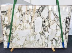 Supply polished slabs 0.8 cm in natural marble CALACATTA VAGLI ORO 1635. Detail image pictures 