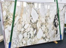 Supply polished slabs 0.8 cm in natural marble CALACATTA VAGLI ORO 1635. Detail image pictures 