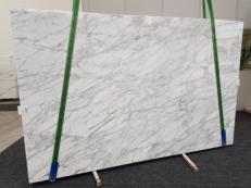 Supply polished slabs 0.8 cm in natural marble CALACATTA VAGLI VENA FINA GL 1128. Detail image pictures 