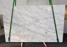 Supply polished slabs 1.2 cm in natural marble CALACATTA VAGLI VENA FINA GL 1128. Detail image pictures 