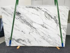 Supply honed slabs 2 cm in natural marble CALACATTA VAGLI 1713. Detail image pictures 