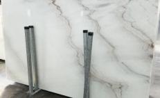 Supply polished slabs 0.8 cm in natural marble CALACATTA VENDOME 1402M. Detail image pictures 