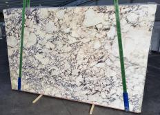 Supply polished slabs 0.8 cm in natural marble CALACATTA VIOLA 1291. Detail image pictures 