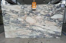 Supply polished slabs 0.8 cm in natural marble CALACATTA VIOLA Z0389. Detail image pictures 