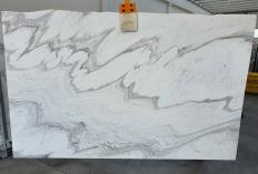 Supply honed slabs 0.8 cm in natural marble CALACATTA WAVE 1451. Detail image pictures 