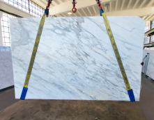 Supply polished slabs 0.8 cm in natural marble CALACATTA CL0258. Detail image pictures 