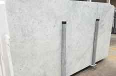 Supply polished slabs 1.2 cm in natural marble CARRARA 1693M. Detail image pictures 
