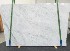 Supply polished slabs 0.8 cm in natural marble CARRARA 1579. Detail image pictures 