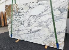 Supply polished slabs 0.8 cm in natural marble CORCHIA GOLD 1578. Detail image pictures 