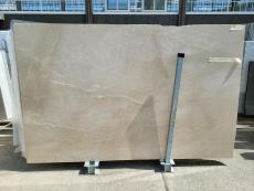 Supply polished slabs 0.8 cm in natural marble CREMA ROYAL C0174. Detail image pictures 