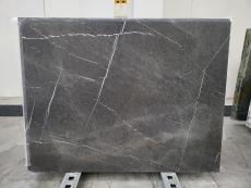 Supply honed slabs 3 cm in natural marble GRAFFITE 17231. Detail image pictures 