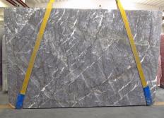 Supply honed slabs 0.8 cm in natural marble MONCERVETTO DM020. Detail image pictures 