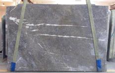 Supply honed slabs 0.8 cm in natural marble MONCERVETTO DM019. Detail image pictures 