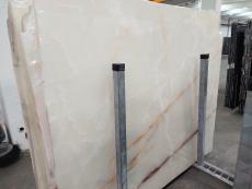 Supply polished slabs 0.8 cm in natural onyx ONICE BIANCO 1810M. Detail image pictures 