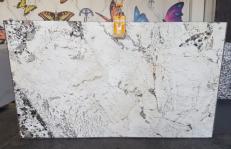 Supply polished slabs 0.8 cm in natural granite PATAGONIA AA U0114. Detail image pictures 