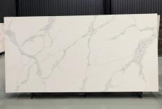 Supply polished slabs 3 cm in artificial aglo quartz SAN MARINO V7004. Detail image pictures 