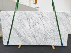 Supply polished slabs 1.2 cm in natural marble STATUARIETTO 1608. Detail image pictures 