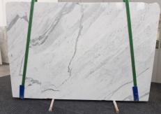 Supply polished slabs 0.8 cm in natural marble STATUARIETTO GL 992. Detail image pictures 