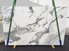 Supply honed slabs 0.8 cm in natural marble STATUARIO CERVAIOLE 1698. Detail image pictures 