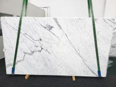 Supply honed slabs 0.8 cm in natural marble STATUARIO VENATO 1626. Detail image pictures 