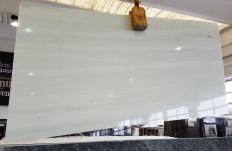 Supply polished slabs 0.8 cm in natural marble THASSOS VEINED T0098. Detail image pictures 
