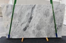 Supply polished slabs 0.8 cm in natural marble TRAMBISERA 1293. Detail image pictures 
