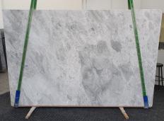 Supply polished slabs 0.8 cm in natural marble TRAMBISERA 12931. Detail image pictures 