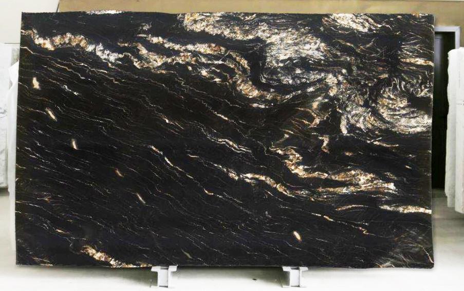 BELVEDERE Supply Veneto (Italy) polished slabs C0037 , Slab #39 natural quartzite 
