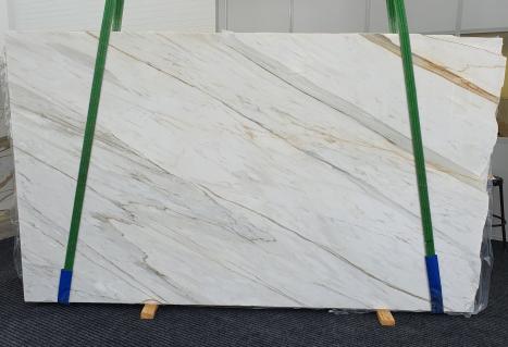 CALACATTA CREMOslab polished Italian marble Slab #01,  129.9 x 76.4 x 0.8 ˮ natural stone (available in Veneto, Italy) 