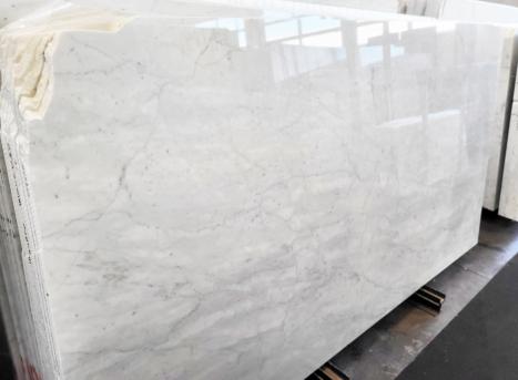 CALACATTA MICHELANGELO 29 slabs polished Italian marble Slab #20,  126 x 65.7 x 0.8 ˮ natural stone (available in Veneto, Italy) 