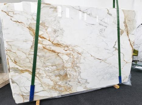 CALACATTA MACCHIAVECCHIAslab polished Italian marble Slab #03,  118.9 x 77.2 x 0.8 ˮ natural stone (available in Veneto, Italy) 