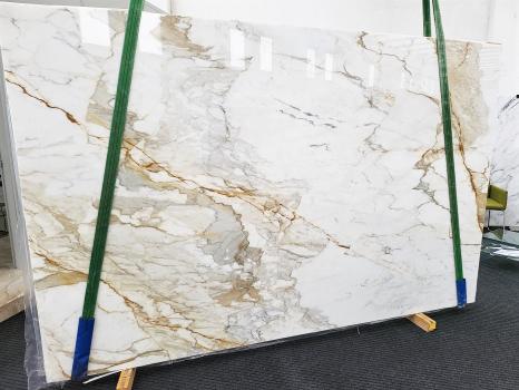 CALACATTA MACCHIAVECCHIAslab polished Italian marble Slab #17,  118.9 x 77.2 x 0.8 ˮ natural stone (available in Veneto, Italy) 