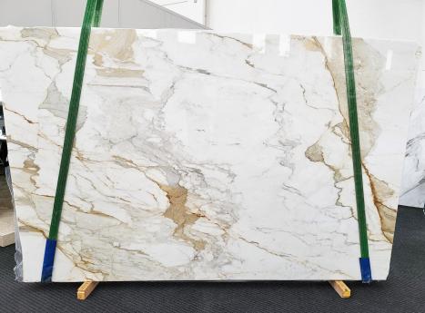 CALACATTA MACCHIAVECCHIAslab polished Italian marble Slab #35,  118.9 x 77.2 x 1.2 ˮ natural stone (available in Veneto, Italy) 