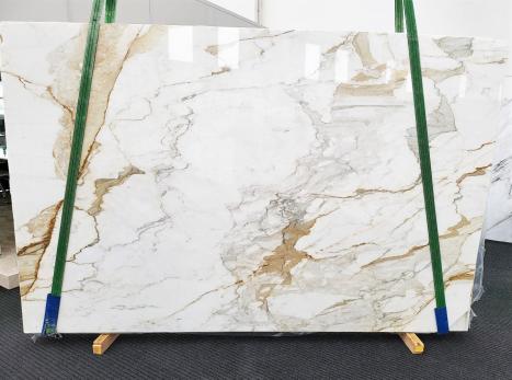 CALACATTA MACCHIAVECCHIAslab polished Italian marble Slab #40,  118.9 x 77.2 x 1.2 ˮ natural stone (available in Veneto, Italy) 